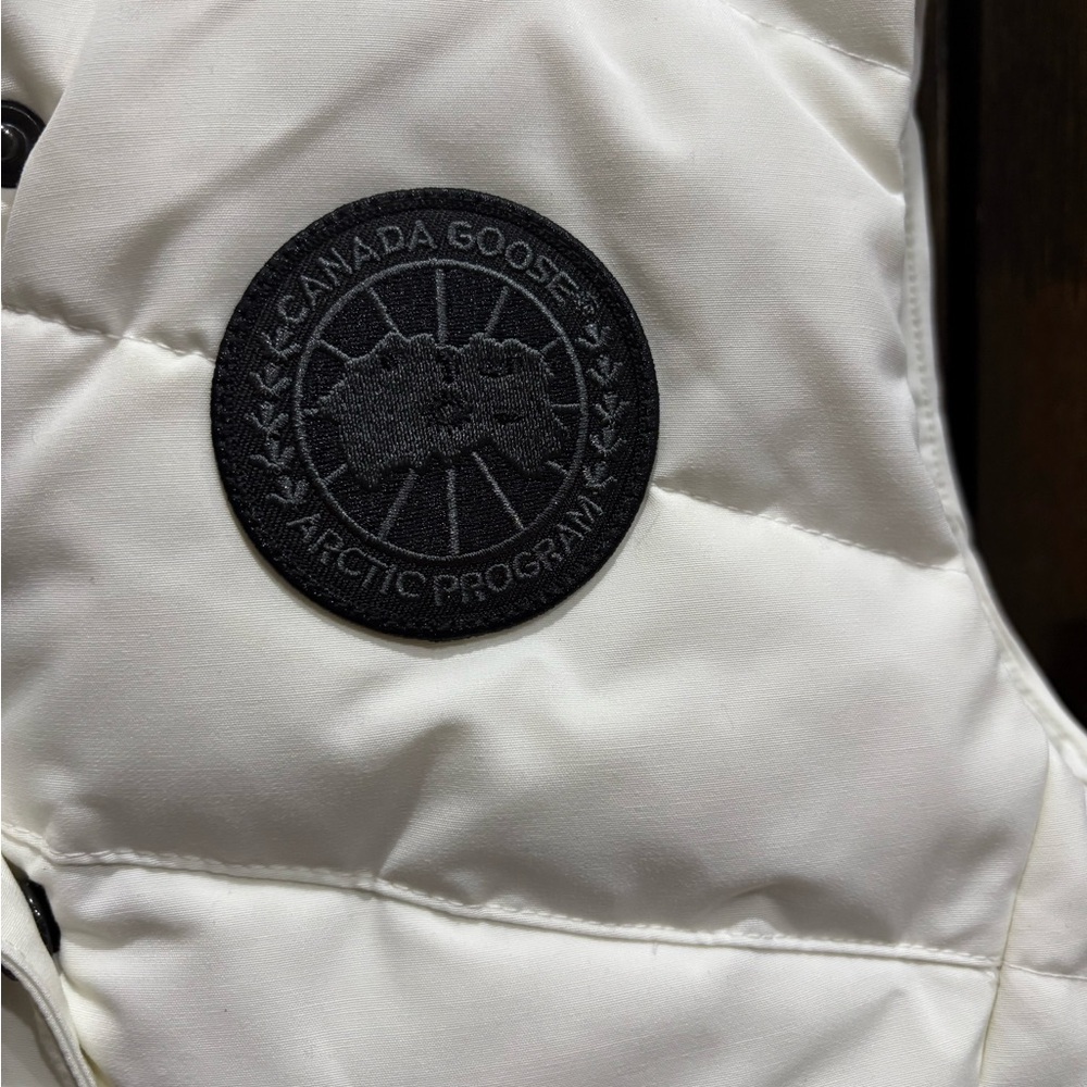 Canada Goose Freestyle Vest Women’s Black Label North Star White NEW!! Sz XS 😍🔥 - Picture 4 of 7